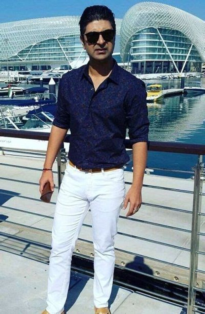 Ashu Sharma Height, Weight, Net Worth, Age, Birthday, Wikipedia, Who, Instagram, Biography