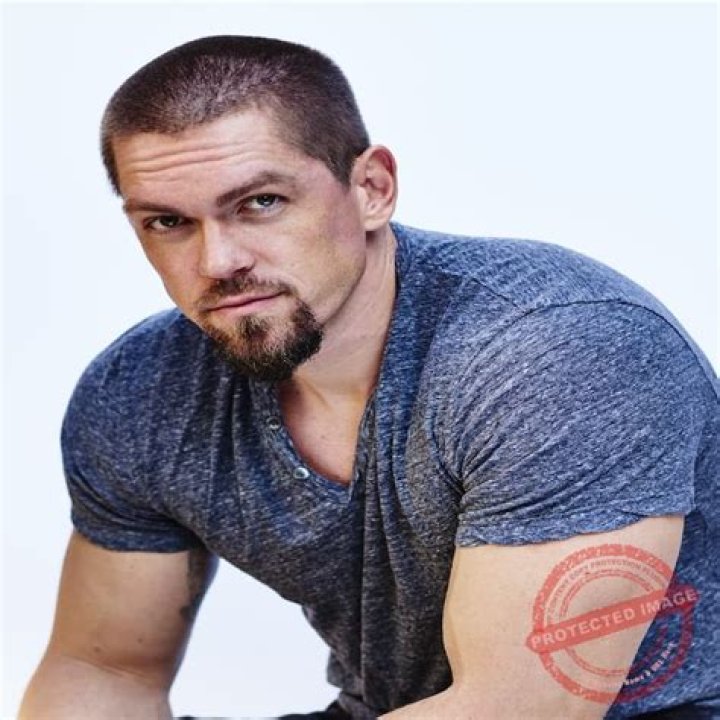 
Josh Carlton Height, Weight, Net Worth, Age, Birthday, Wikipedia, Who, Nationality, Biography 