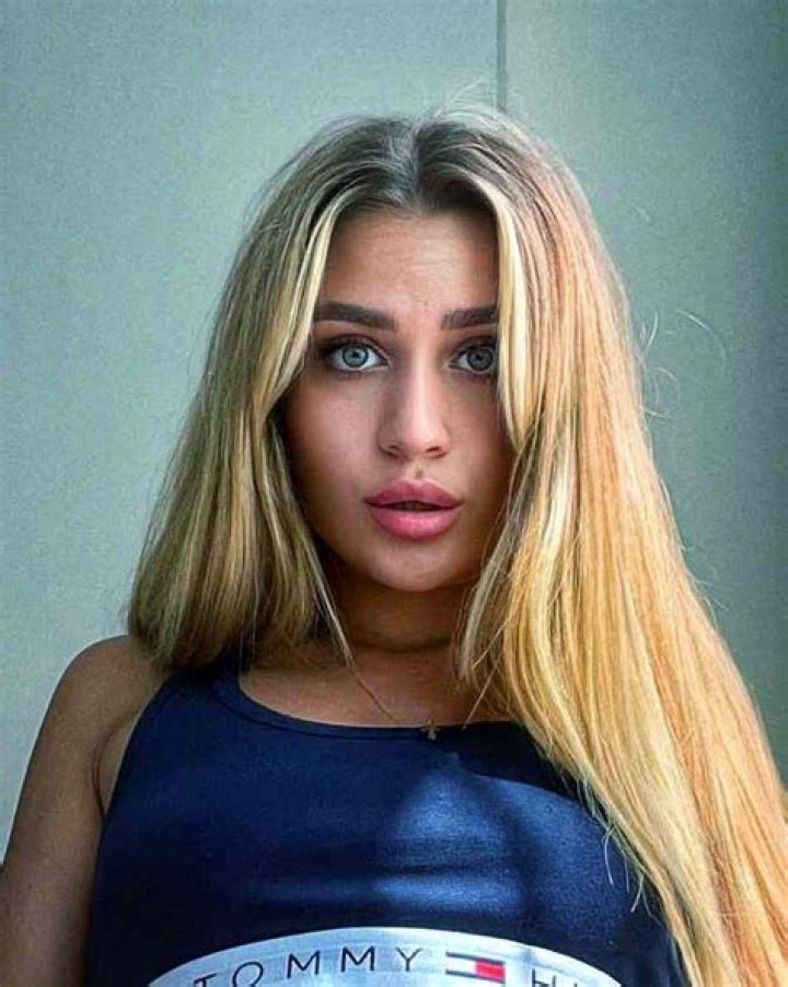 Layla Golfieri Height, Weight, Net Worth, Age, Birthday, Wikipedia, Who, Nationality, Biography