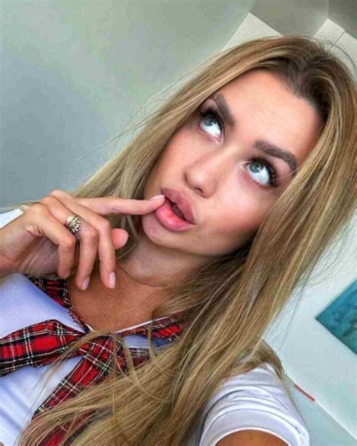 Summer Bellessa Height, Weight, Net Worth, Age, Birthday, Wikipedia, Who, Nationality, Biography